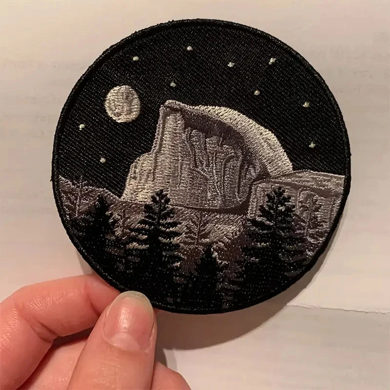 1PC Nature Explorer Embroidered Patch Iron On Travel Walker Lover Outdoor Badge DIY Gift For Clothes Cap Bag Jacket Trucker Hat