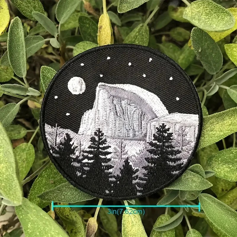 1PC Nature Explorer Embroidered Patch Iron On Travel Walker Lover Outdoor Badge DIY Gift For Clothes Cap Bag Jacket Trucker Hat